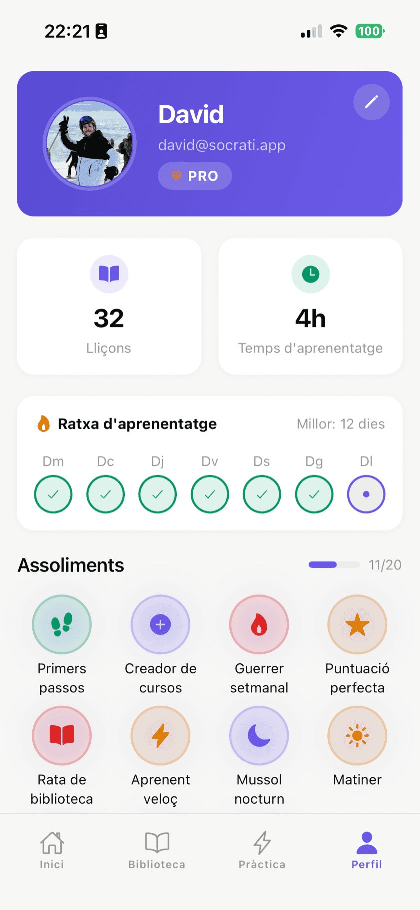 Pantalla d’inici mostrant ràtxes i progrés de XP